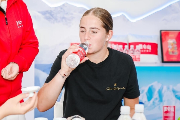 他在禁区内 他在禁区内