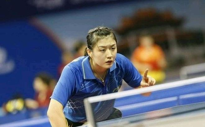 源与小底座 源与小底座